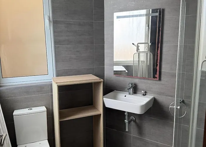 3 Bedroom Flat At Appartement *