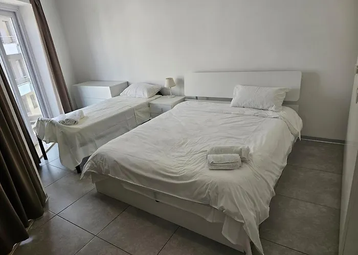 Appartement 3 Bedroom Flat At *